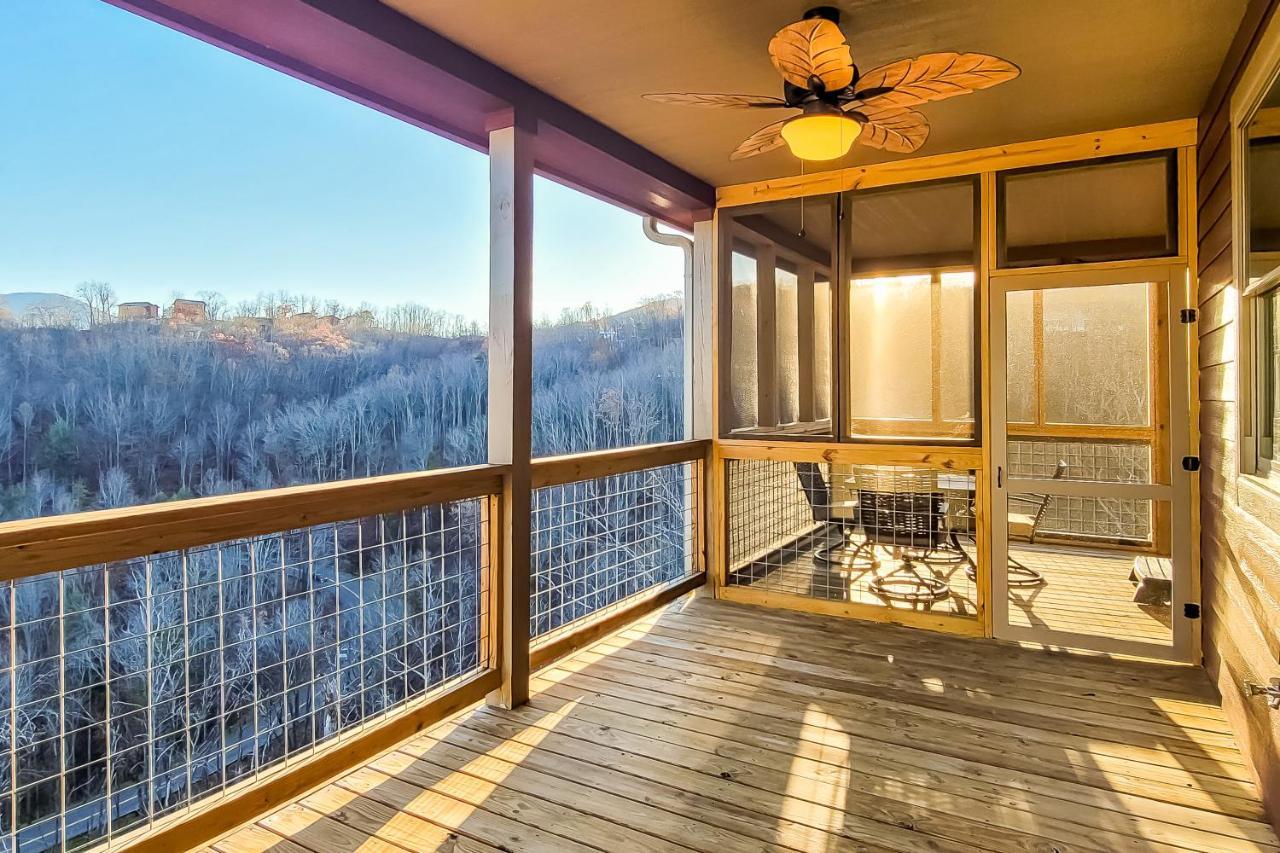 3 Lazy Bears Chalet Βίλα Gatlinburg Εξωτερικό φωτογραφία